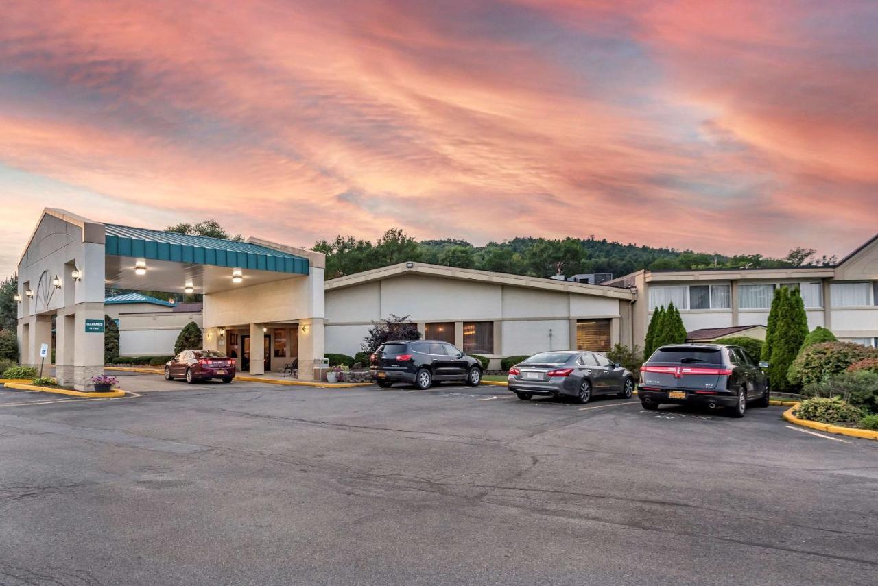 Hotel Quality & Binghamton Near 3*