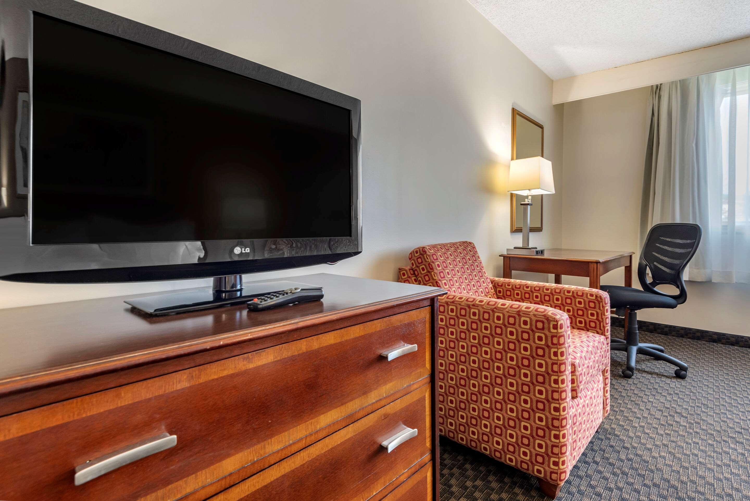Hotel Quality & Binghamton Near Vestal