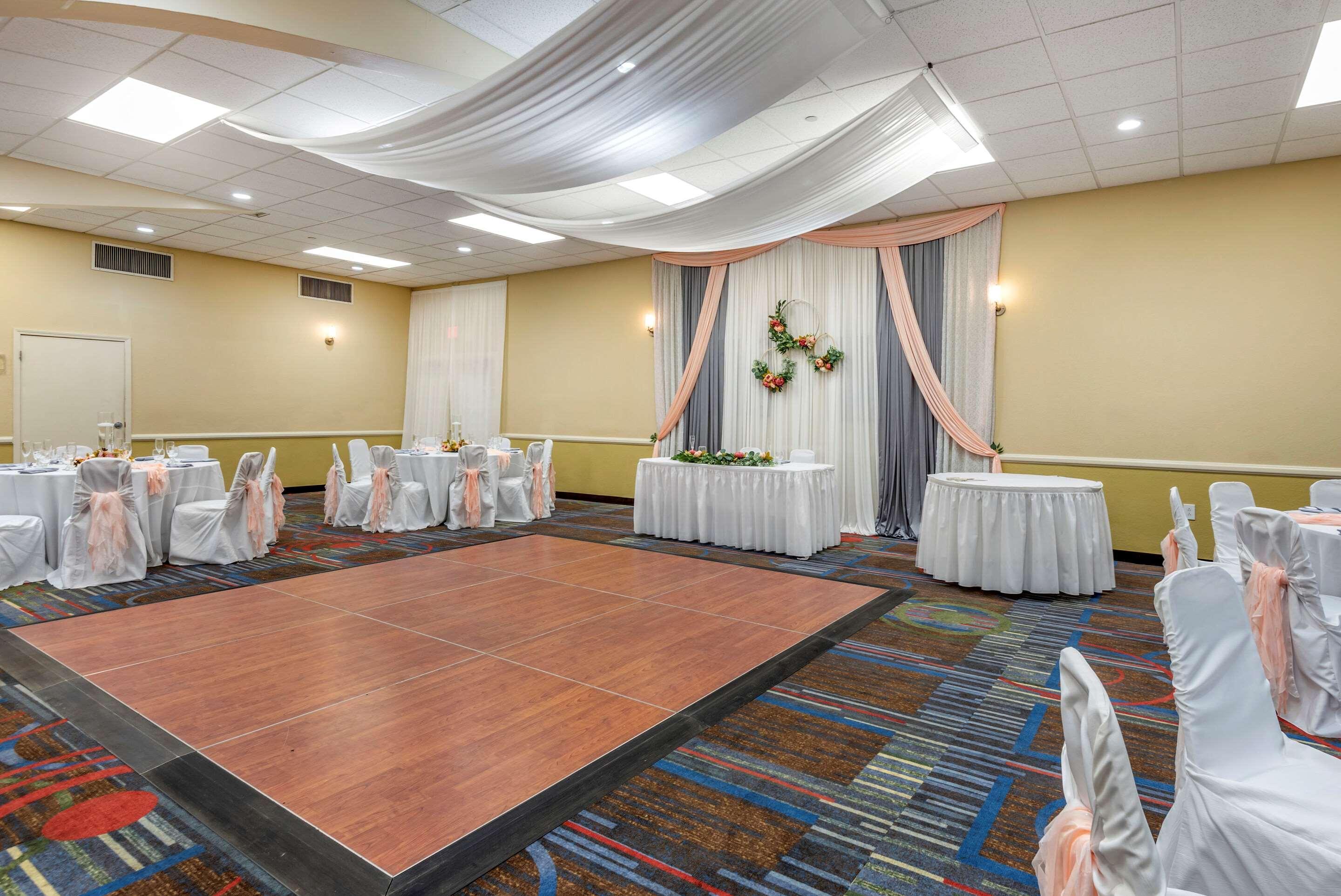 Hotel Quality & Binghamton Near