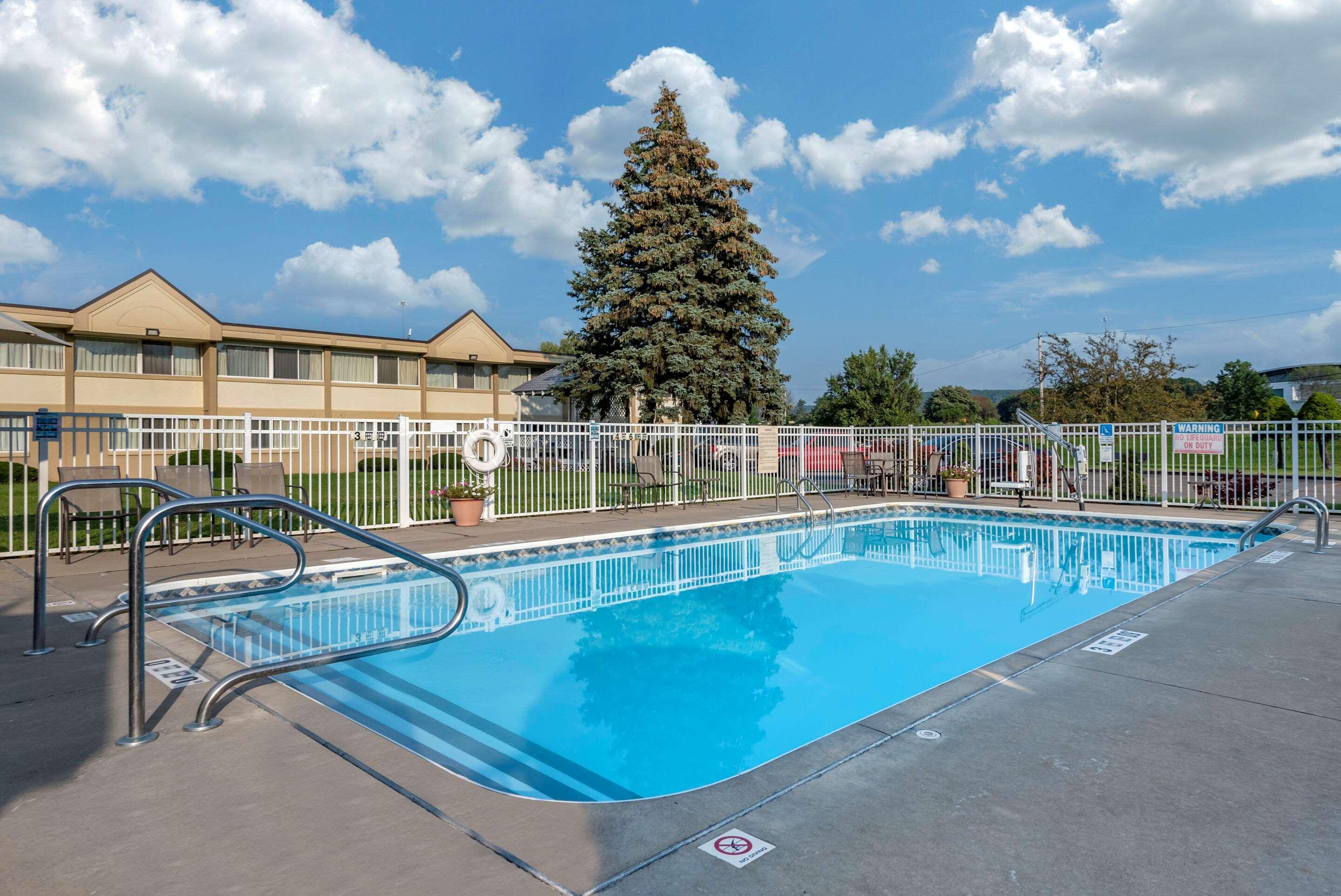 Hotel Quality & Binghamton Near 3*